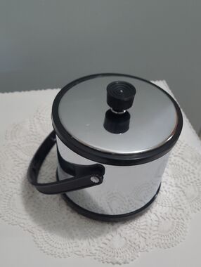 Vintage Mid-century Modern Atapco Mirrored Chrome And Black Ice Bucket
